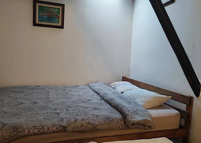 Historical House In Alsancak